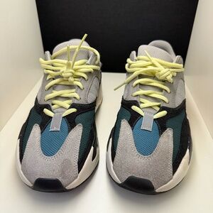 Yeezy Boost 700 Wave Runner